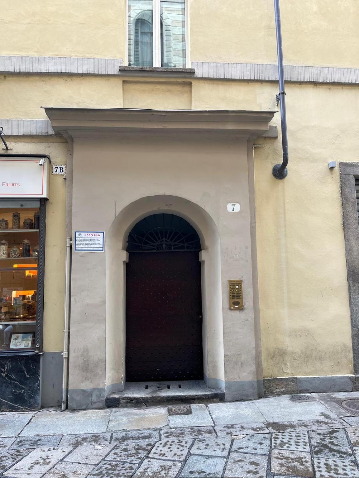 La Fuga Del Re - Lusso In Piazza Castello * Turin